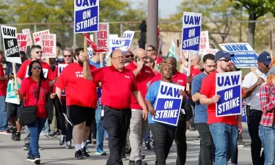 Inician protesta empleados de Ford, General Motors y Stellantis en Estados Unidos