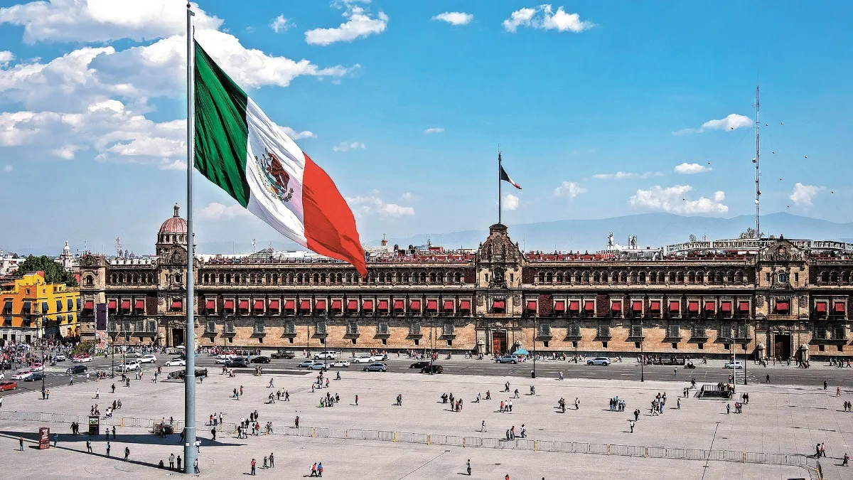 Cerrarán algunas calles cerca del Zócalo de la CDMX para hacerlas peatonales