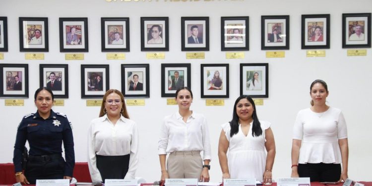 Ana Paty Peralta, instala Comité “Mujer Segura” en Cancún