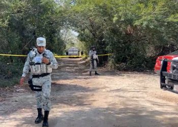 Hallan cadaver en Bonfil envuelto en una sabana