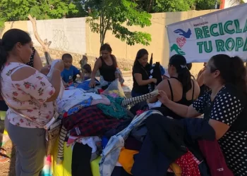 Dónde donar ropa y alimentos en Cancún