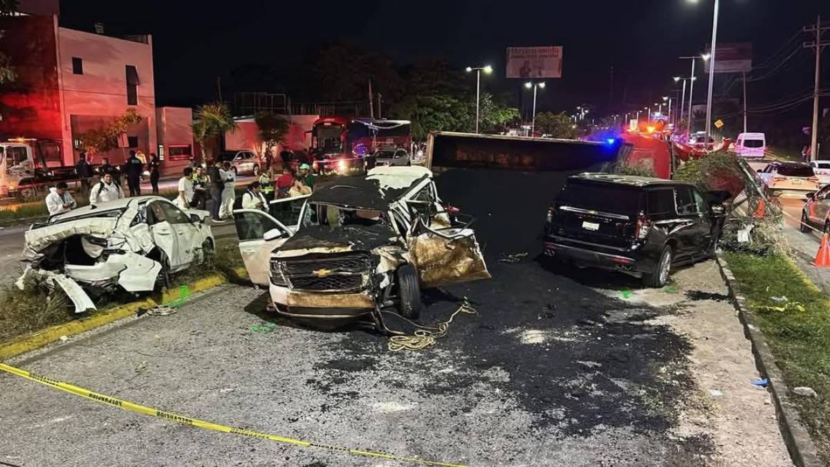 Trágico accidente en la carretera Cancún - Playa del Carmen