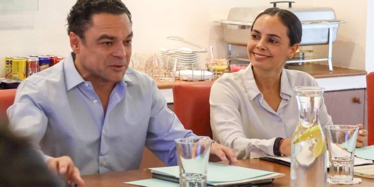 Ana Paty Peralta participó en la reunión del Consejo Directivo 2025-2028 de la Asociación de Hoteles de Cancún, Puerto Morelos e Isla Mujeres (AHCPMIM)