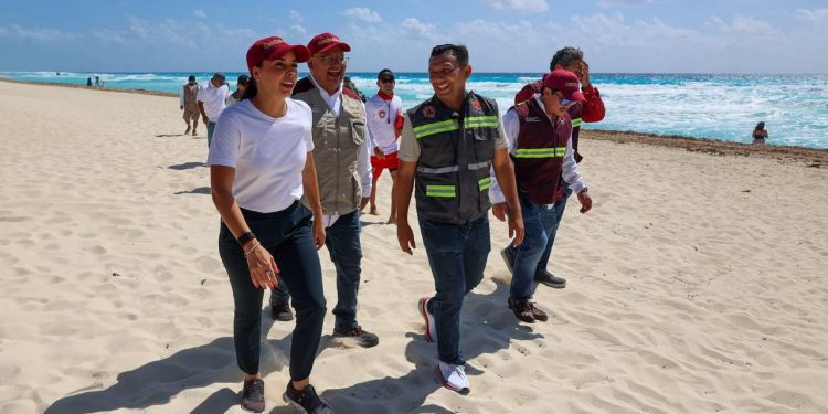 Más de 13 mil visitantes visitaron Playa Delfines durante Semana Santa