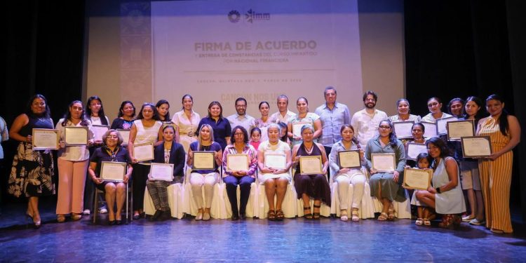 Ana Paty Peralta firma convenio con Nacional Financiera (NAFIN) para más talleres a través del programa “Ellas Facturan”