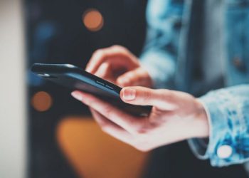 Maltrato familiar digital: nueva forma de violencia en Cancún