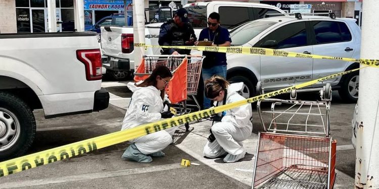 Sujetos roban barbería en la Multiplaza Santa Fe de Benito Juárez