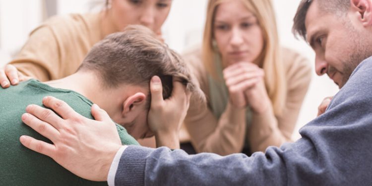 Como detectar si un familiar está consumiendo drogas