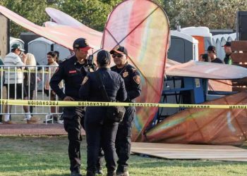 Se derrumba estructura en el Parque Bicentenario