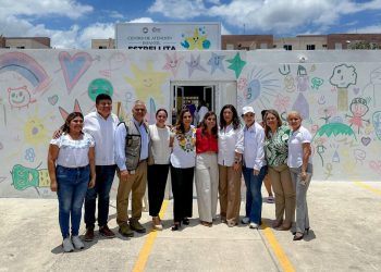 Ana Paty Peralta visita el interior del Centro de Atención Infantil (CAI) “Estrellita”