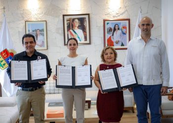 Ana Paty Peralta firma convenio de colaboración de la plataforma “PERGUB”