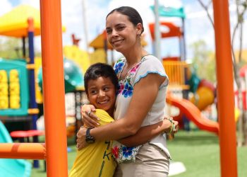Supervisan la construcción del primer parque infantil del Fraccionamiento Cielo Nuevo