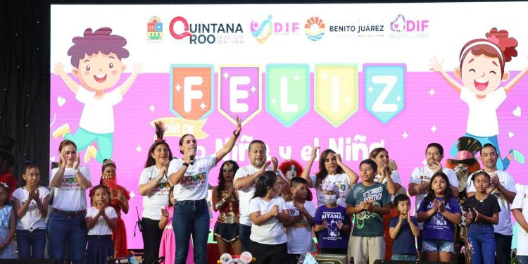 Celebran el “Día de la Niña y del Niño” en la Plaza de Toros de Cancún