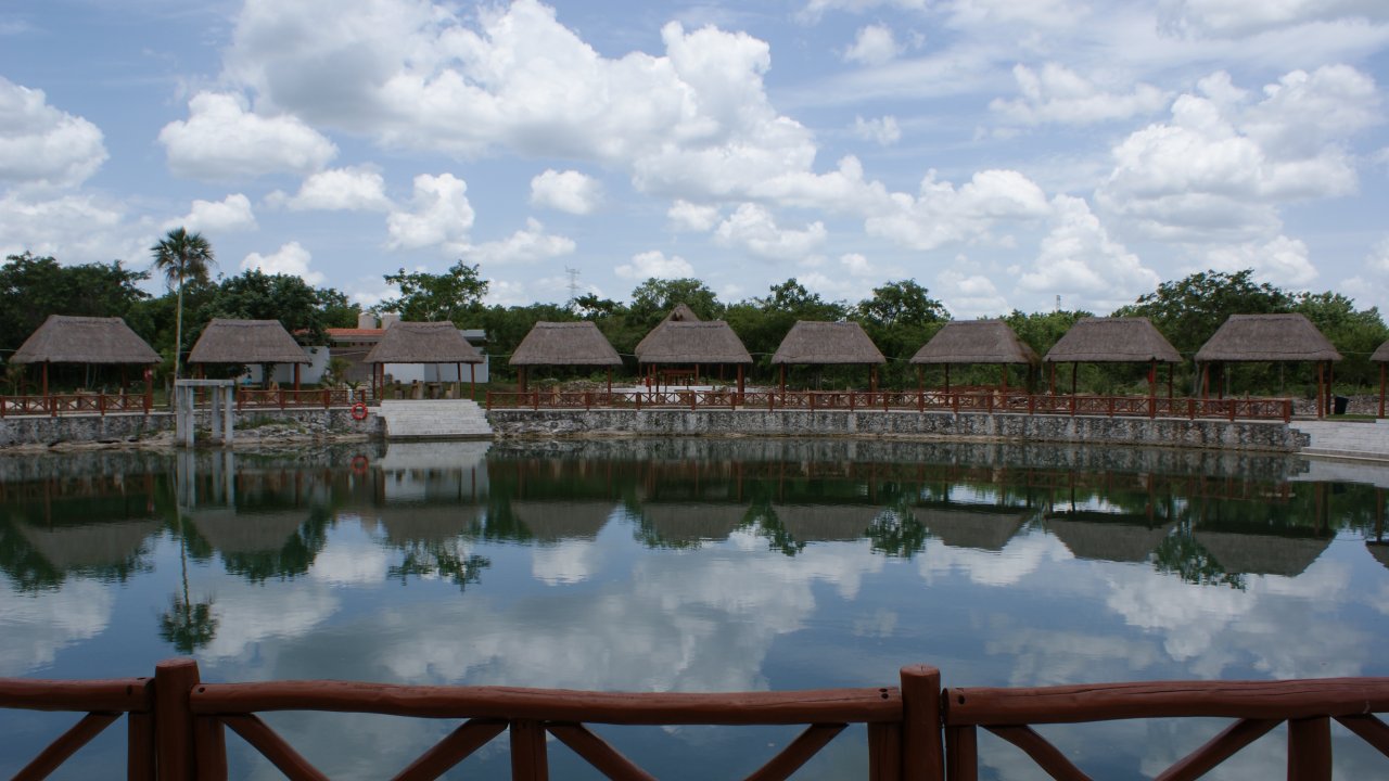 7 lugares famosos en Cancún para explorar cenotes