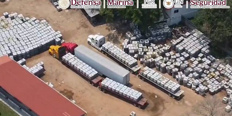 Asegura Gobierno de Mexico mas de 3 millones de litros de combustible robado en Tabasco
