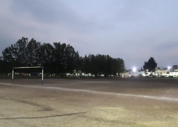 Balacera en partido de Iztapalapa termina con jugador del Cruz Azul en el suelo