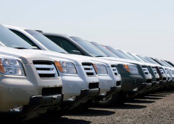 Choque comercial GM Ford y Stellantis arremeten contra el acuerdo entre Estados Unidos y Reino Unido