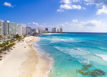 Clima en Cancún lunes 26 de mayo del 2025: Vientos fuertes y calor extremo este lunes