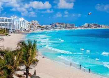 Famosos con empresas en Cancún que no conocías