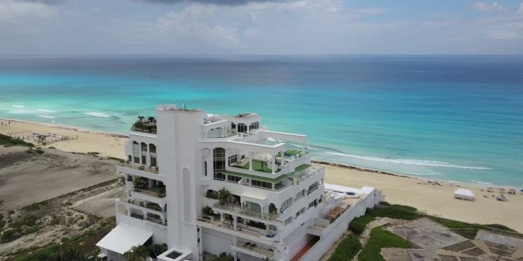Famosos en Cancún con casas lujosas