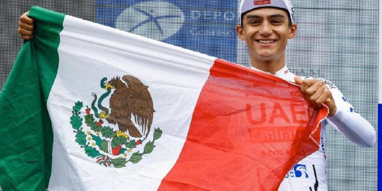 Isaac del Toro sorprende al mundo del ciclismo