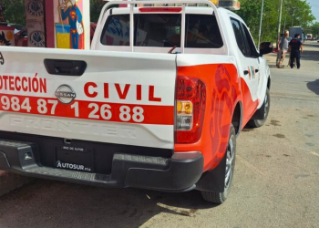 Camioneta de Proteccion Civil arrolla a mujer en Tulum