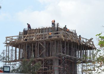 Construcción se desploma 30% en Q. Roo y lucha por reactivarse