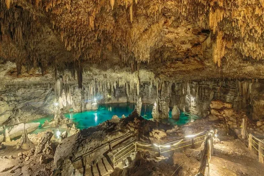 7 lugares famosos en Cancún para explorar cenotes