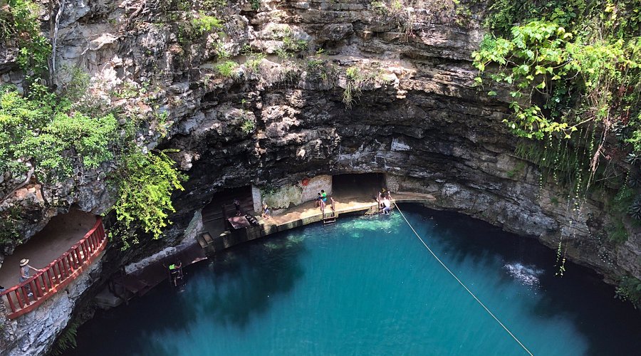 7 lugares famosos en Cancún para explorar cenotes