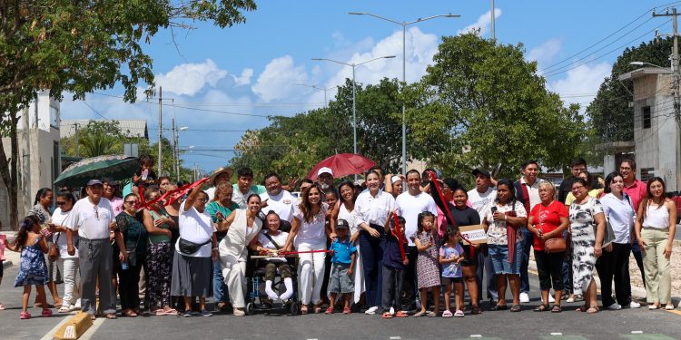 Entregan obras de urbanización de la colonia Tierra y Libertad 1 y 2, en Cancún