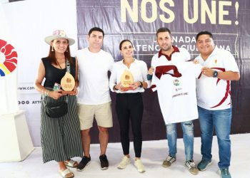 Realizan Jornada de Atención Ciudadana “¡Cancún Nos Une!”, en el domo de la Supermanzana 221