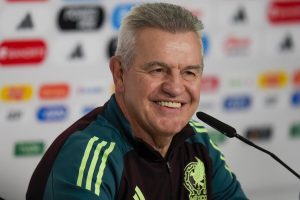 Javier Aguirre durante la conferencia donde declaró que México enfrentará a Turquía como una final, previo al partido amistoso.