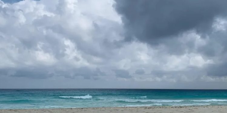 Clima en Cancún jueves 5 de junio de 2025: Anticipan cielo nublado