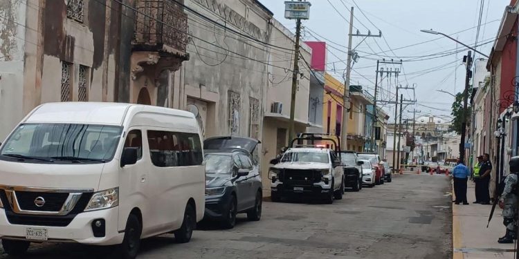 Fosa con restos humanos en Mérida localizada en un predio del centro