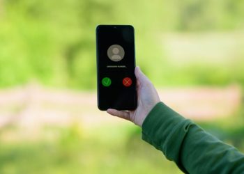 LADA 983 bajo la lupa: crece el acoso telefónico en Cancún