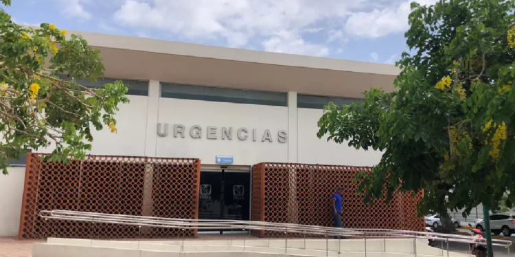 Paro de labores en Clinica del IMSS en Chetumal