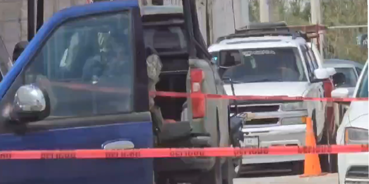 Balean a hombre en su camioneta en Puebla