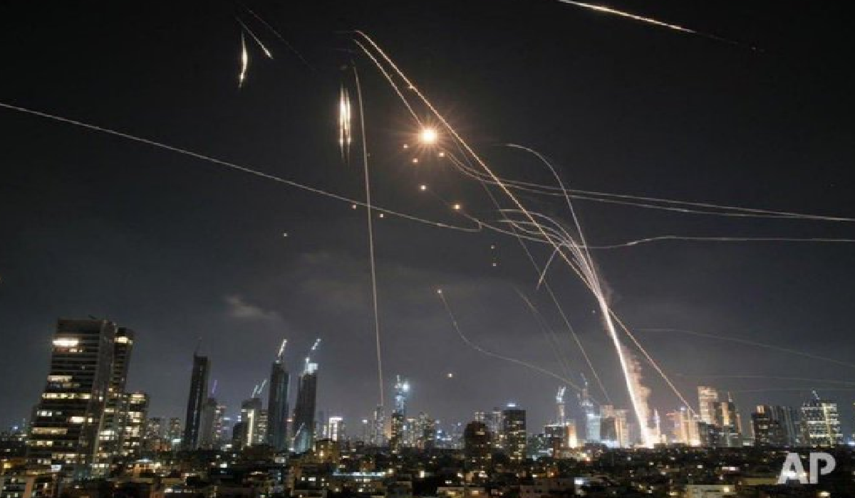 Misiles iraníes cruzan el cielo rumbo a Israel