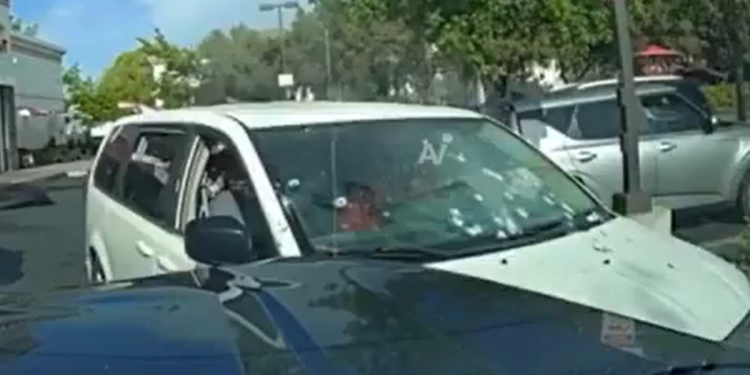¡Policía dispara a hombre en un McDonald’s de California EE.UU!