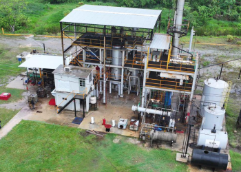 Vista aérea de refinería clandestina en Coatzacoalcos, Veracruz