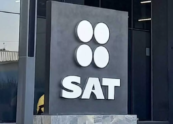 Fachada de las oficinas del SAT en México