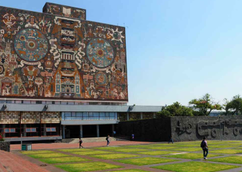 Vista exterior de la Universidad Nacional Autónoma de México (UNAM)