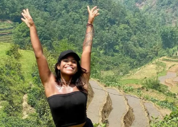 Juliana Marins sonriente en una fotografía antes de su viaje