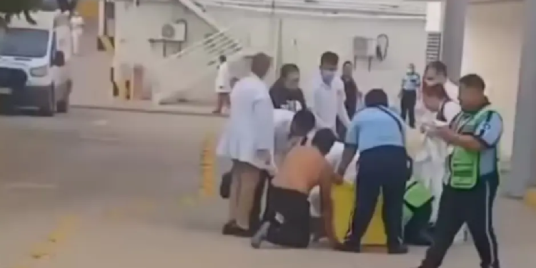 Mujer da a luz fuera del hospital IMSS-Bienestar en Chiapas