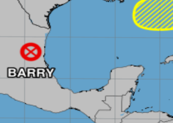 Mapa con la ubicación actual de la tormenta tropical Barry al este de Tuxpan, Veracruz