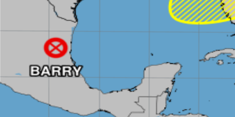 Mapa con la ubicación actual de la tormenta tropical Barry al este de Tuxpan, Veracruz