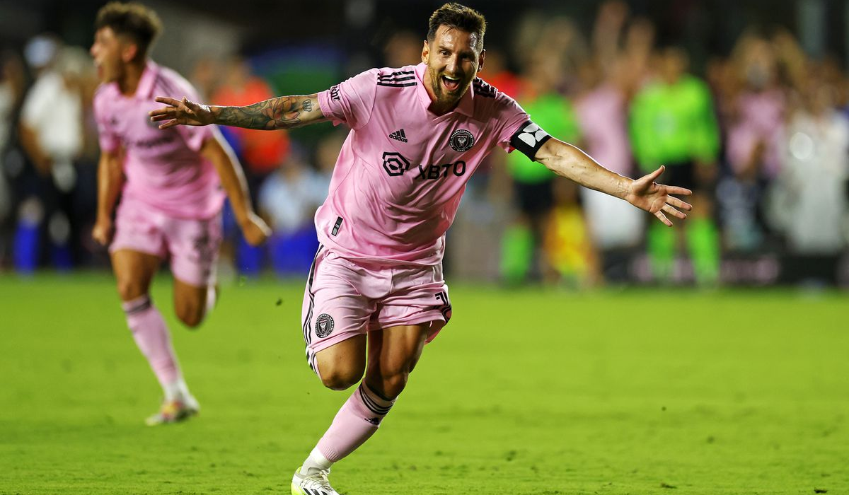 Lionel Messi jugando con Inter Miami en Mundial de Clubes 2025