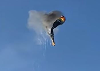 Globo aerostático incendiándose en pleno vuelo sobre Brasil