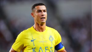 Cristiano Ronaldo con el uniforme de Al-Nassr en un partido reciente.