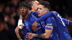 Jugadores celebran eufóricamente durante un encuentro
